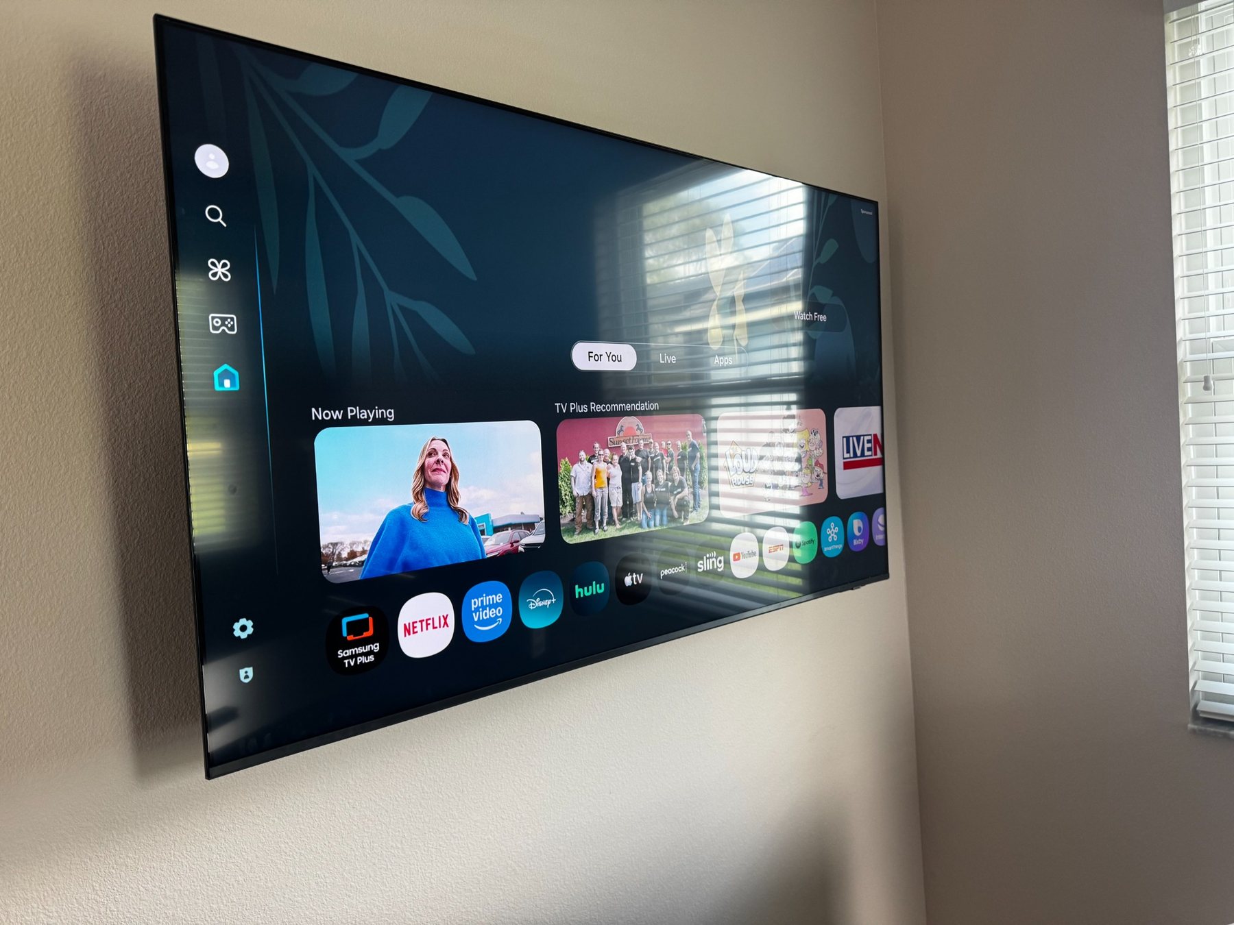 SkyVision slim television wall mount shown from an angle
